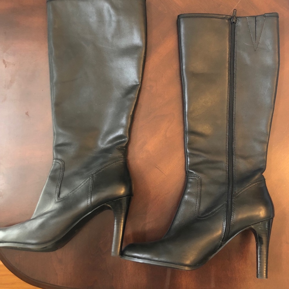 Black leather Ralph Lauren boots 10